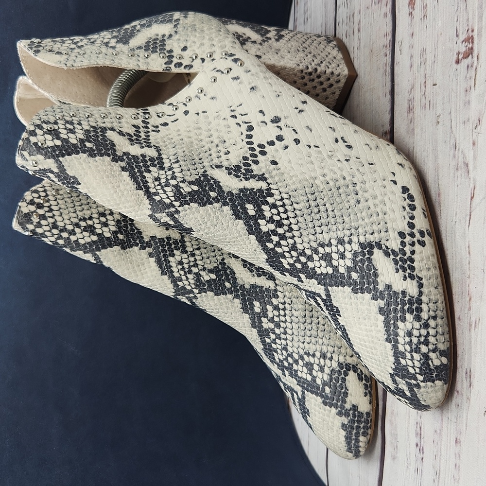 Steve Madden Rockstar Snakeskin Booties Ankle Boots Women's Size 12 - Picture 2 of 9